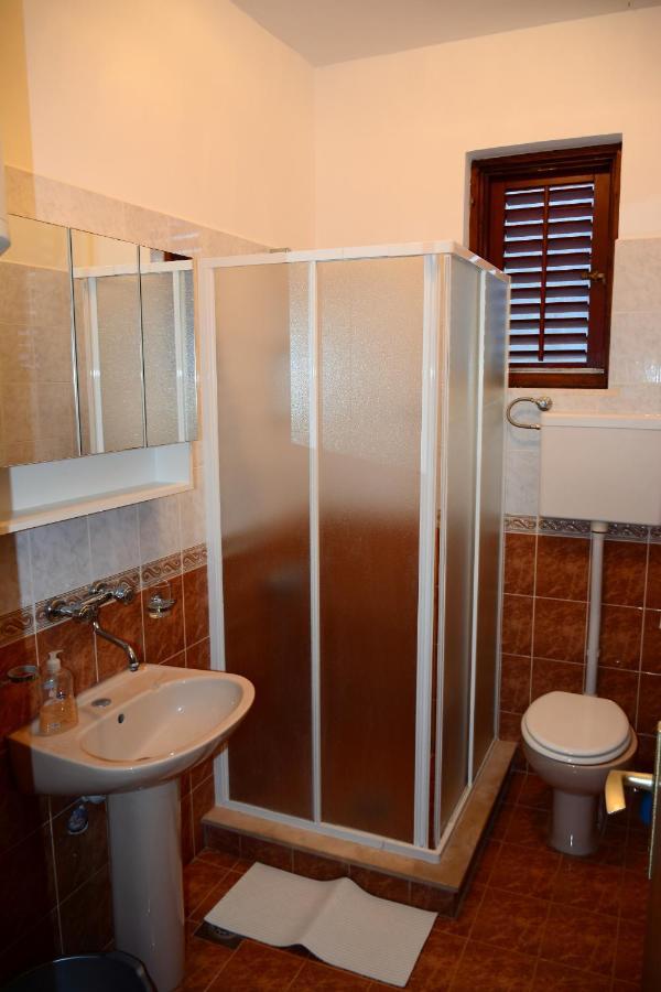 Apartments By The Sea Luka Dubrava, Peljesac - 284 Janjina Bagian luar foto